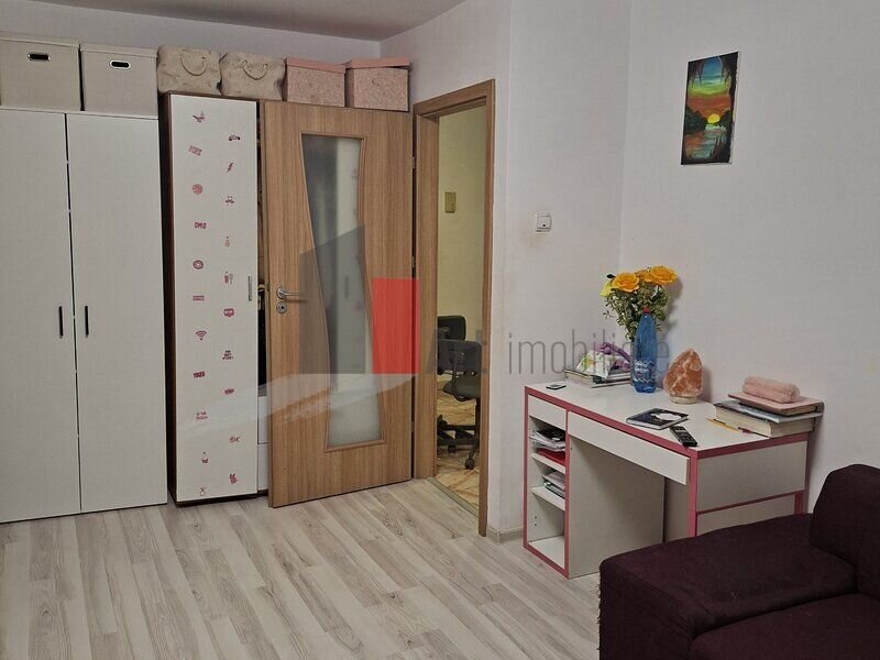 Berceni - Univ. Spiru Haret Vanzare garsoniera