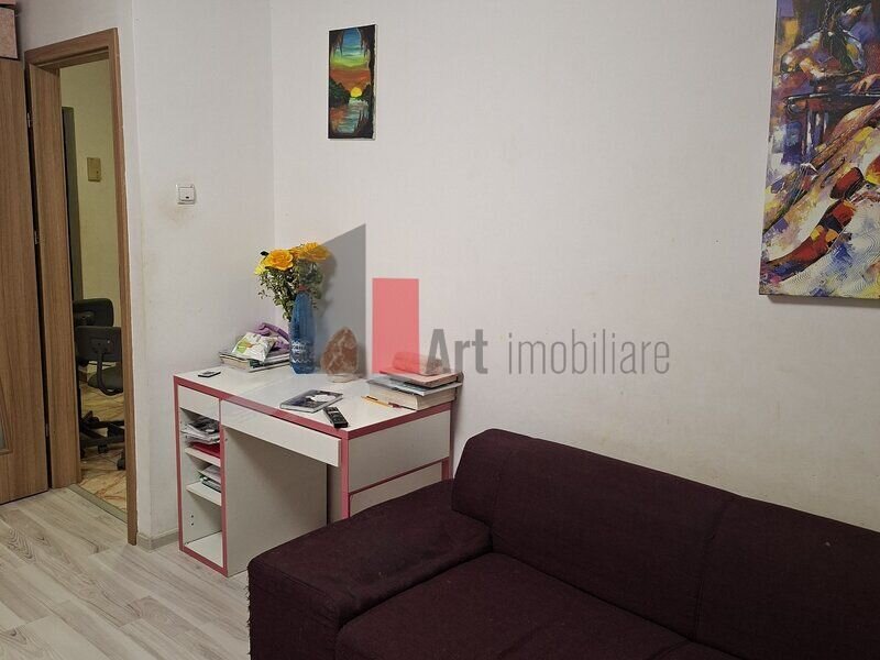 Berceni - Univ. Spiru Haret Vanzare garsoniera