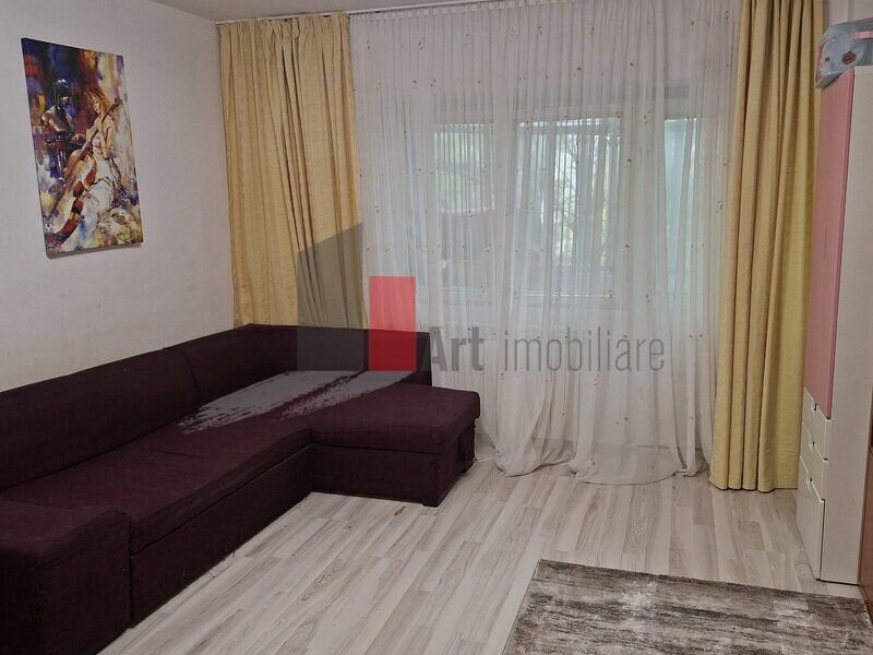 Berceni - Univ. Spiru Haret Vanzare garsoniera