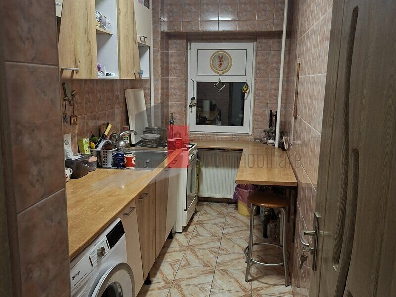 Berceni - Univ. Spiru Haret Vanzare garsoniera